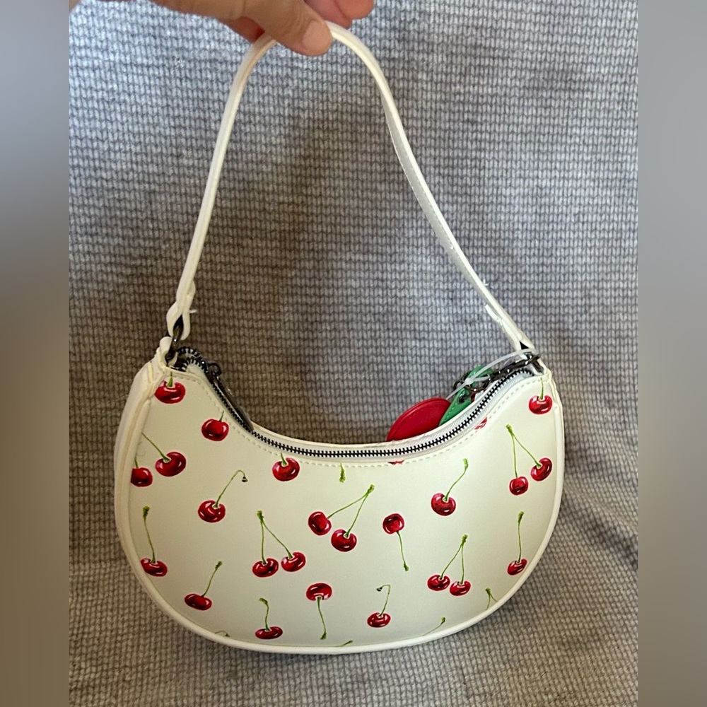 Betsey Johnson White Cherry Heart Handbag Y2K NWT XONORTHY LUV Betsey - Picture 4 of 5